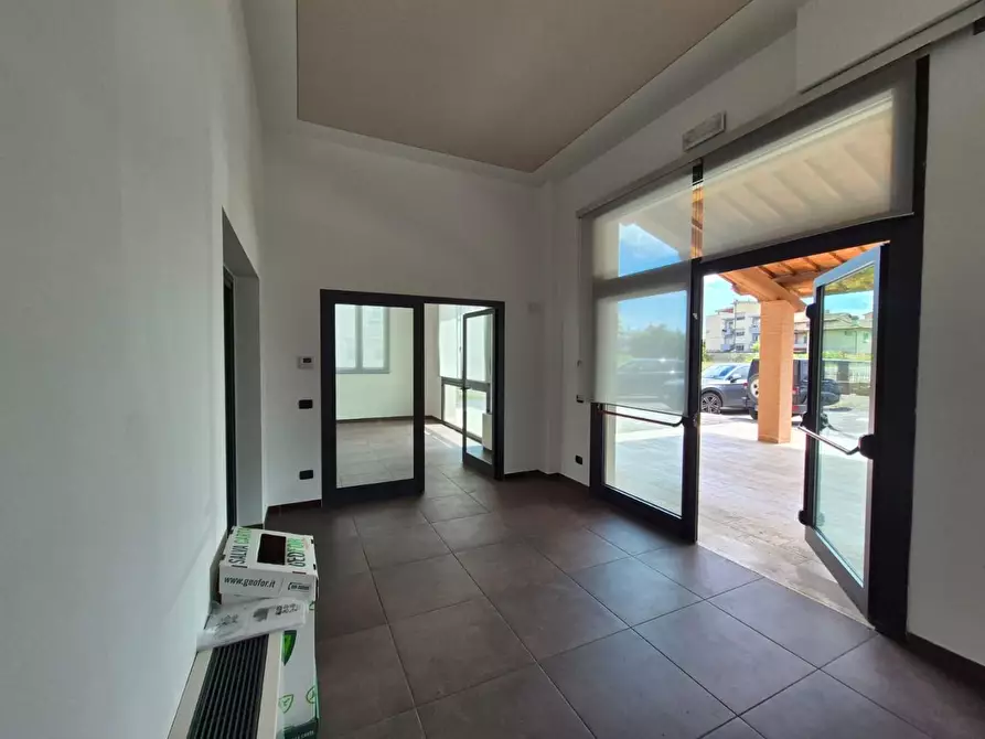 Immagine 5 di Ufficio in affitto  a Santa Croce Sull'arno