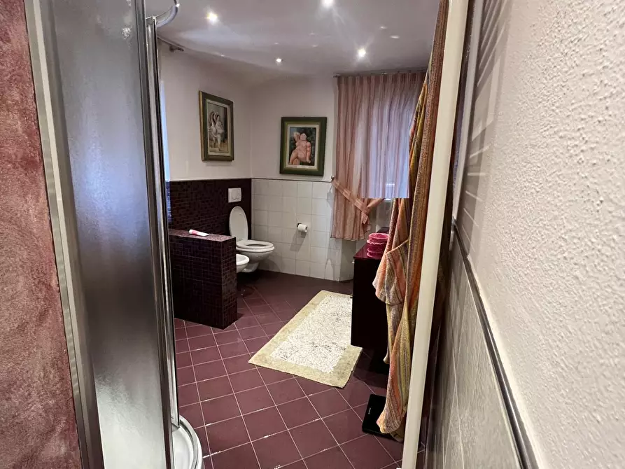 Immagine 30 di Appartamento in vendita  a Lastra A Signa