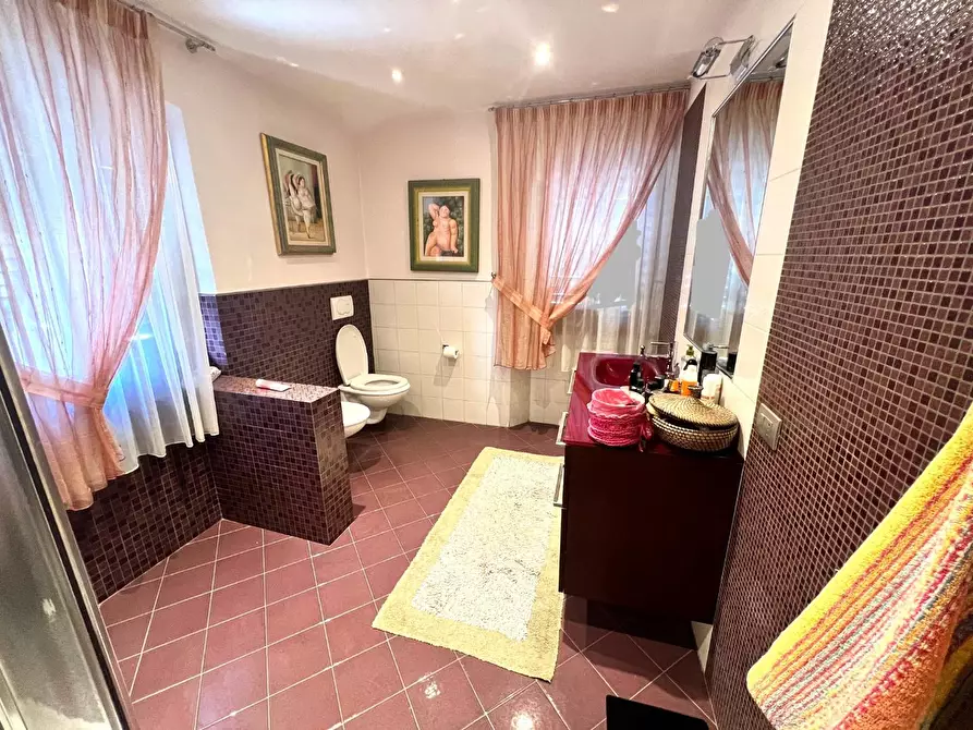 Immagine 31 di Appartamento in vendita  a Lastra A Signa