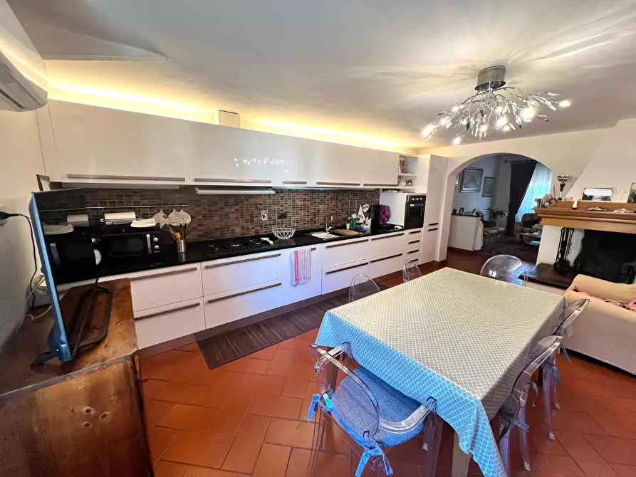 Immagine 7 di Appartamento in vendita  a Lastra A Signa