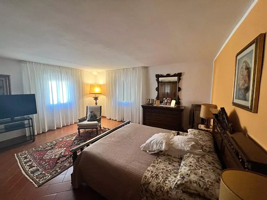 Immagine 16 di Appartamento in vendita  a Lastra A Signa