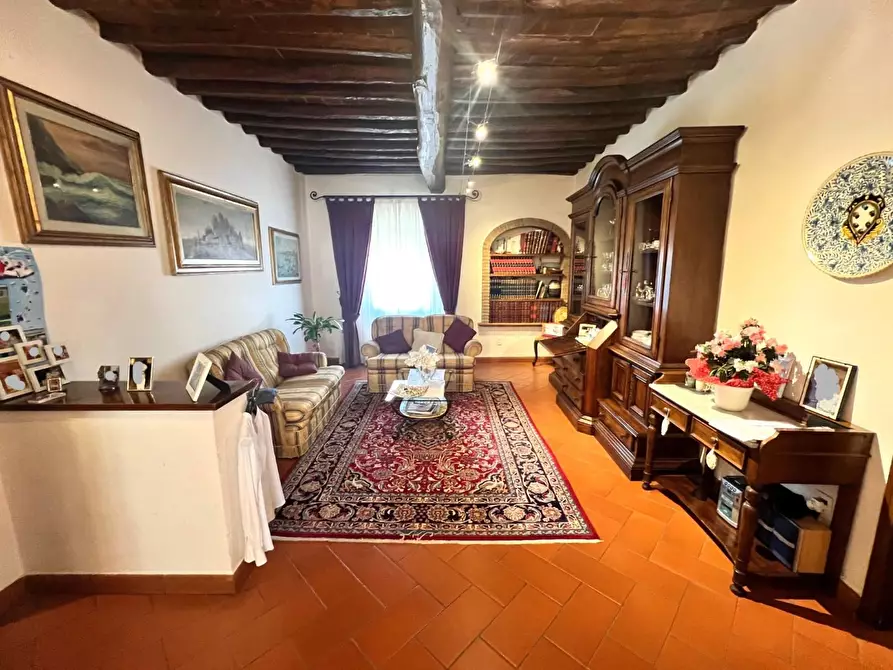 Immagine 13 di Appartamento in vendita  a Lastra A Signa