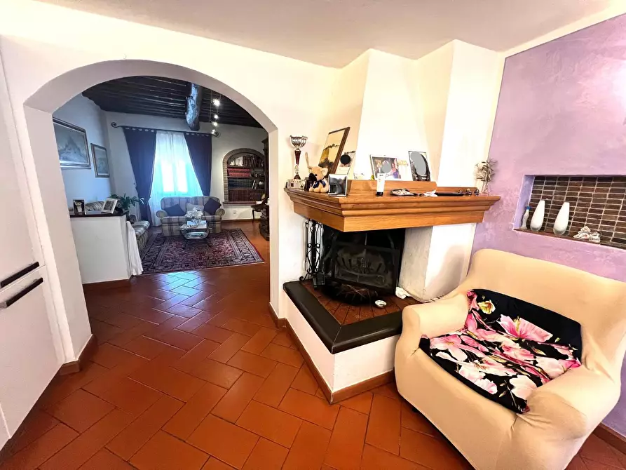 Immagine 2 di Appartamento in vendita  a Lastra A Signa