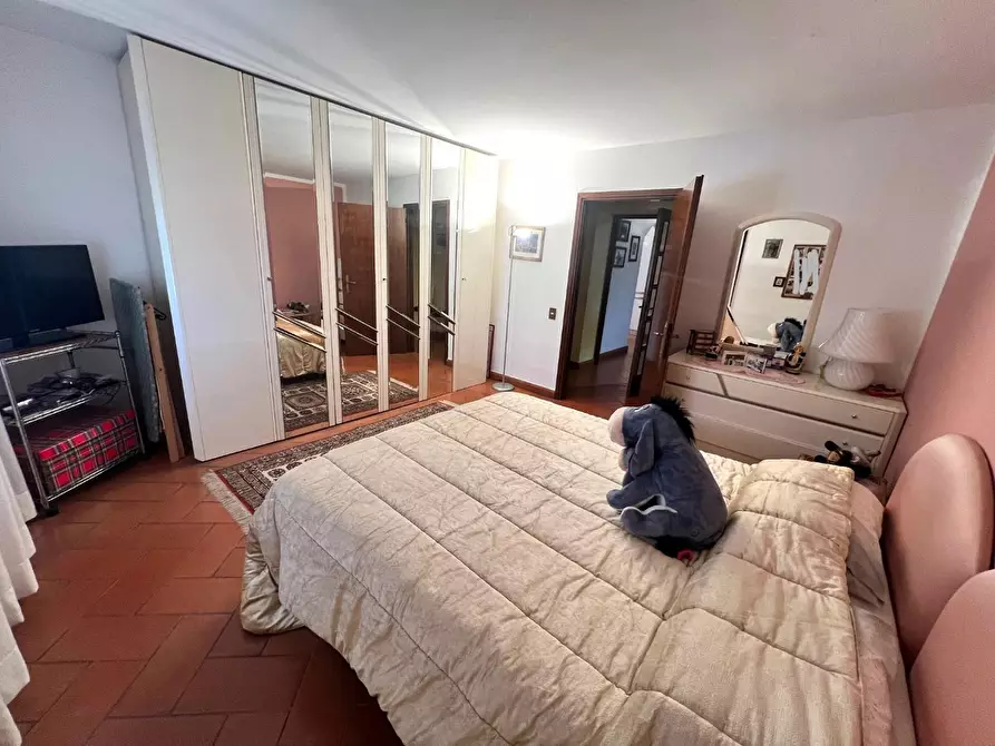 Immagine 27 di Appartamento in vendita  a Lastra A Signa