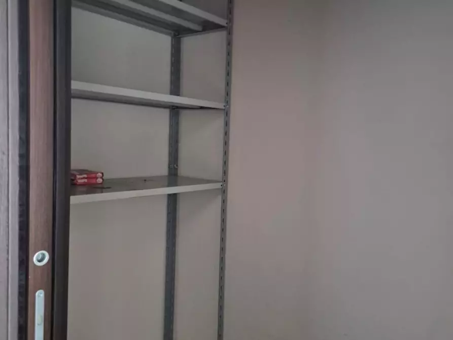 Immagine 11 di Ufficio in affitto  a Santa Croce Sull'arno