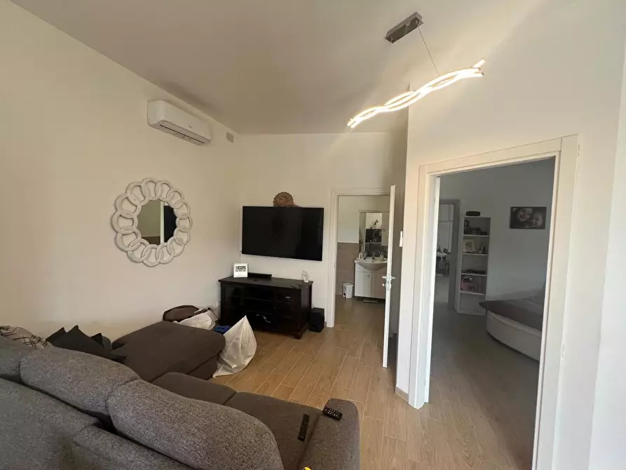 Immagine 2 di Laboratorio in vendita  a Vinci