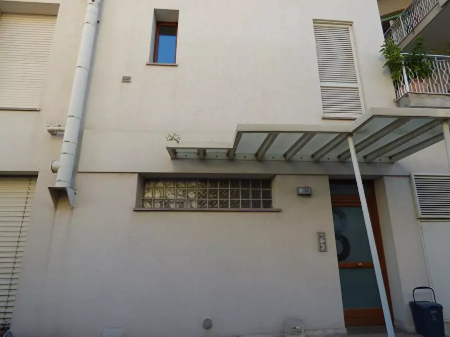 Immagine 3 di Appartamento in vendita  a Suvereto