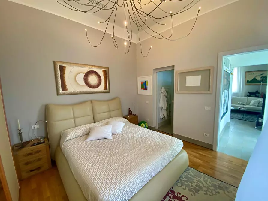 Immagine 28 di Villa in vendita  a Lucca