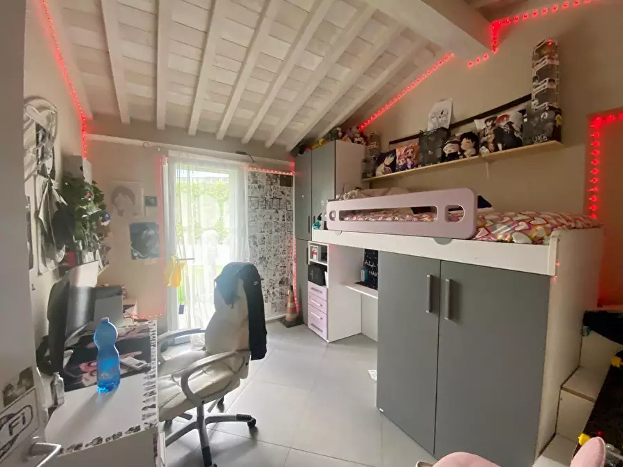 Immagine 47 di Villa in vendita  a Lucca