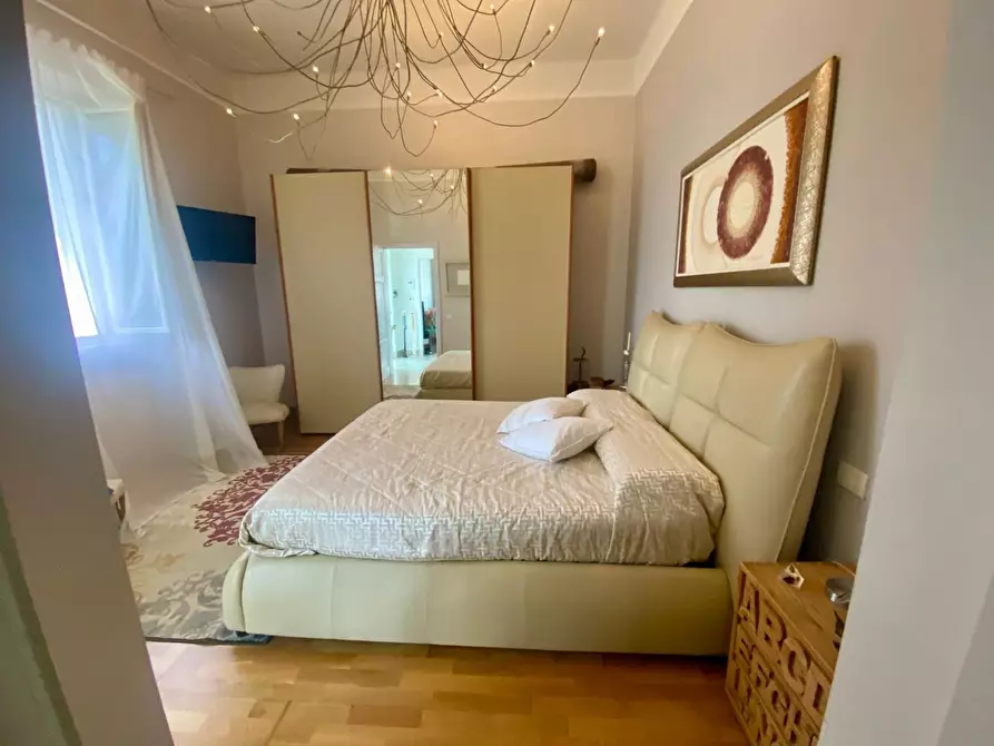 Immagine 31 di Villa in vendita  a Lucca