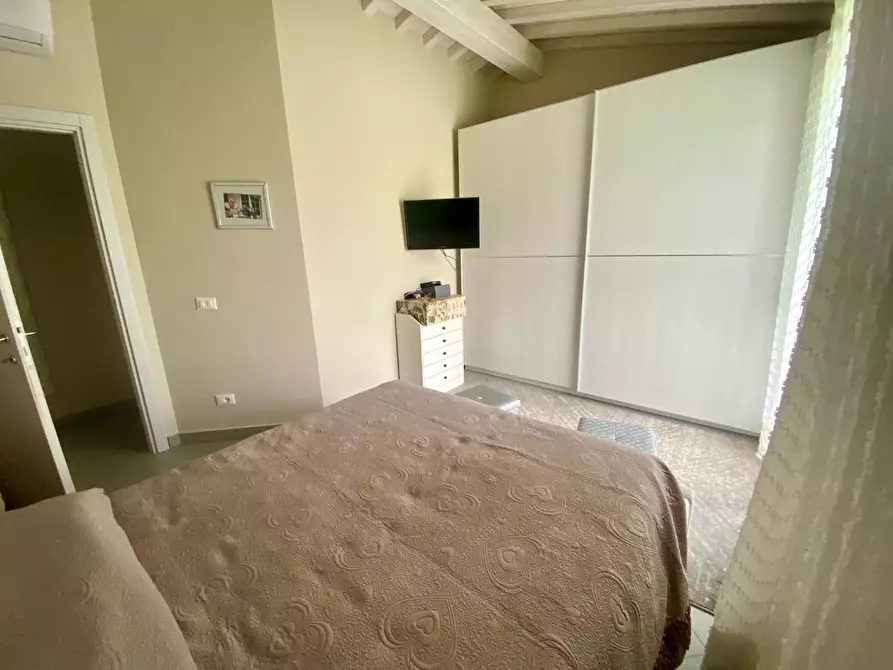 Immagine 45 di Villa in vendita  a Lucca