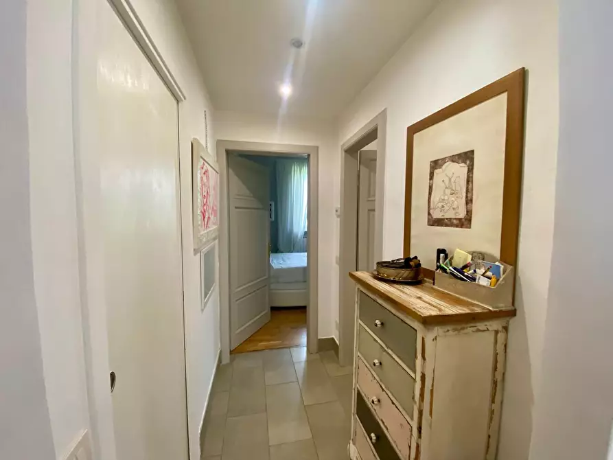 Immagine 24 di Villa in vendita  a Lucca