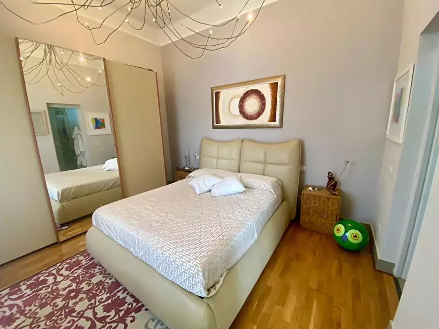 Immagine 29 di Villa in vendita  a Lucca