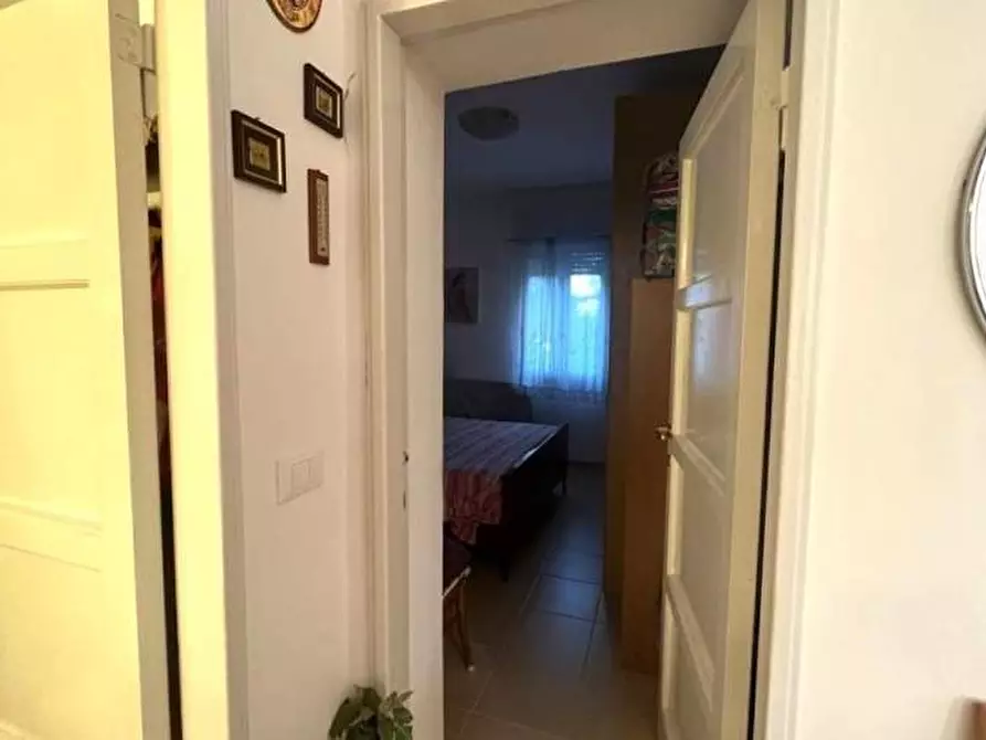 Immagine 4 di Appartamento in vendita  a Massa