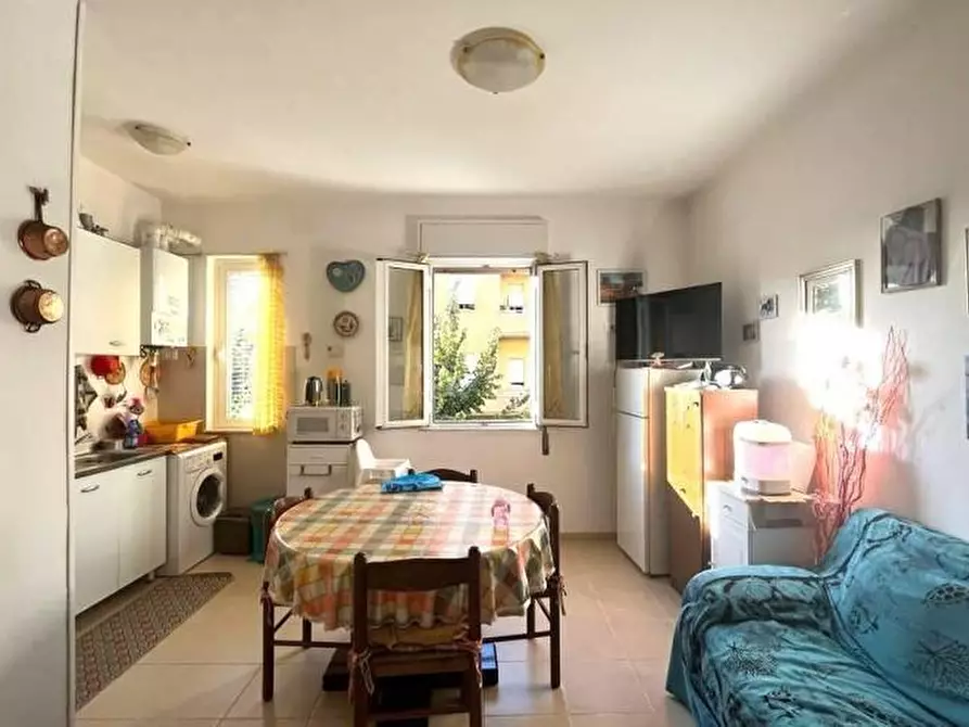 Immagine 1 di Appartamento in vendita  a Massa