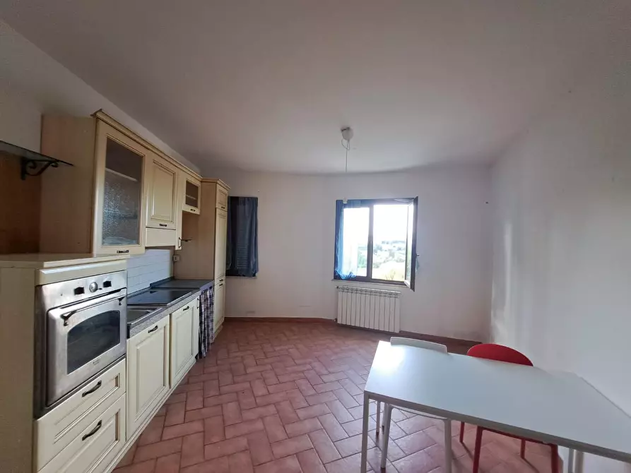 Immagine 2 di Appartamento in vendita  a Peccioli