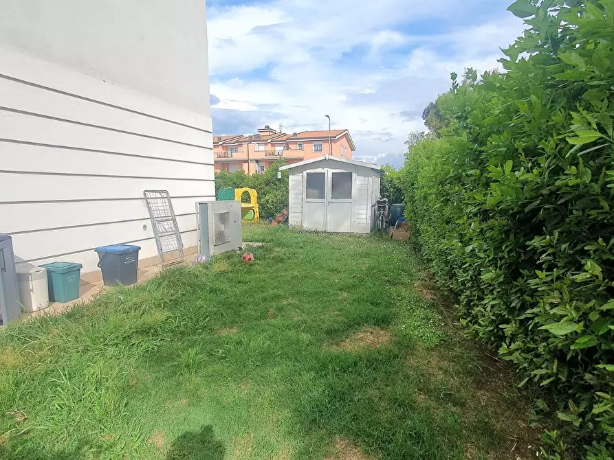 Immagine 40 di Appartamento in vendita  a Altopascio