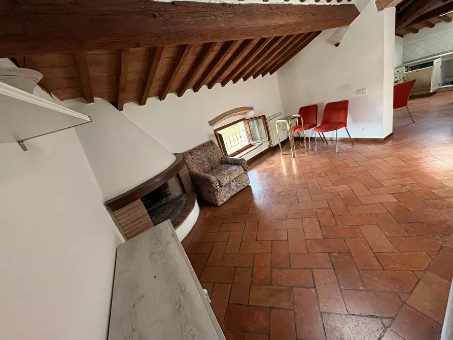 Immagine 3 di Mansarda in vendita  a Monteriggioni