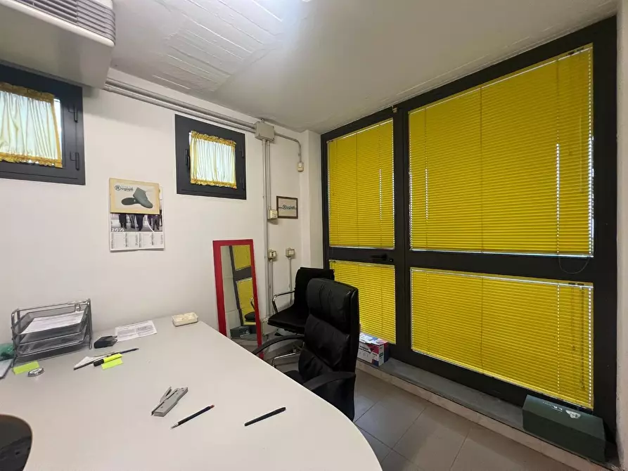 Immagine 5 di Seminterrato in vendita  a Vinci