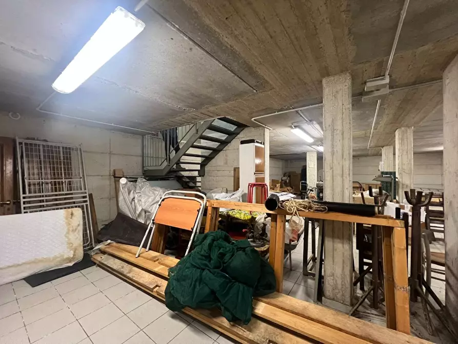 Immagine 17 di Seminterrato in vendita  a Vinci