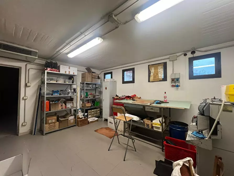 Immagine 6 di Seminterrato in vendita  a Vinci