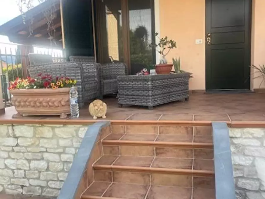 Immagine 2 di Casa bifamiliare in vendita  a Sarzana