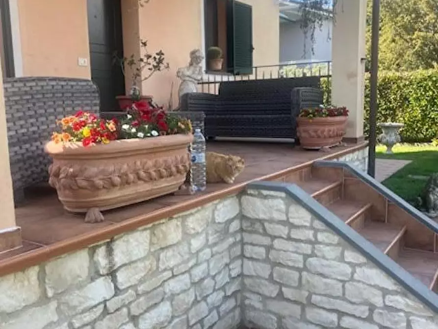 Immagine 1 di Casa bifamiliare in vendita  a Sarzana