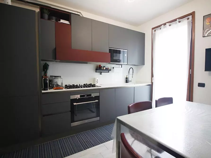 Immagine 9 di Villetta a schiera in vendita  a Vinci