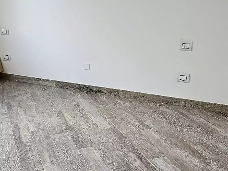 Immagine 6 di Appartamento in vendita  a Reggio Nell'emilia