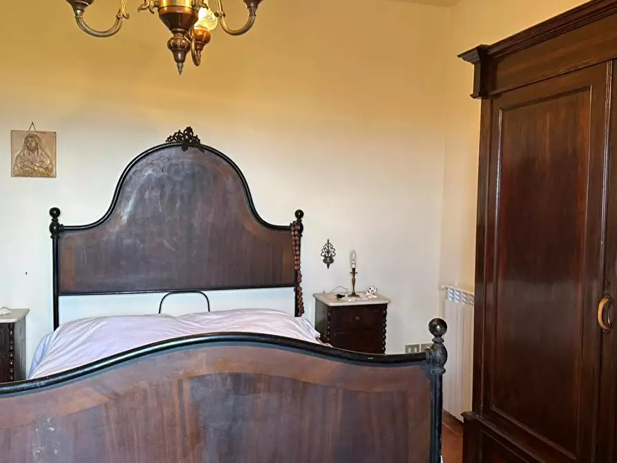 Immagine 19 di Casa colonica in vendita  a Capraia E Limite