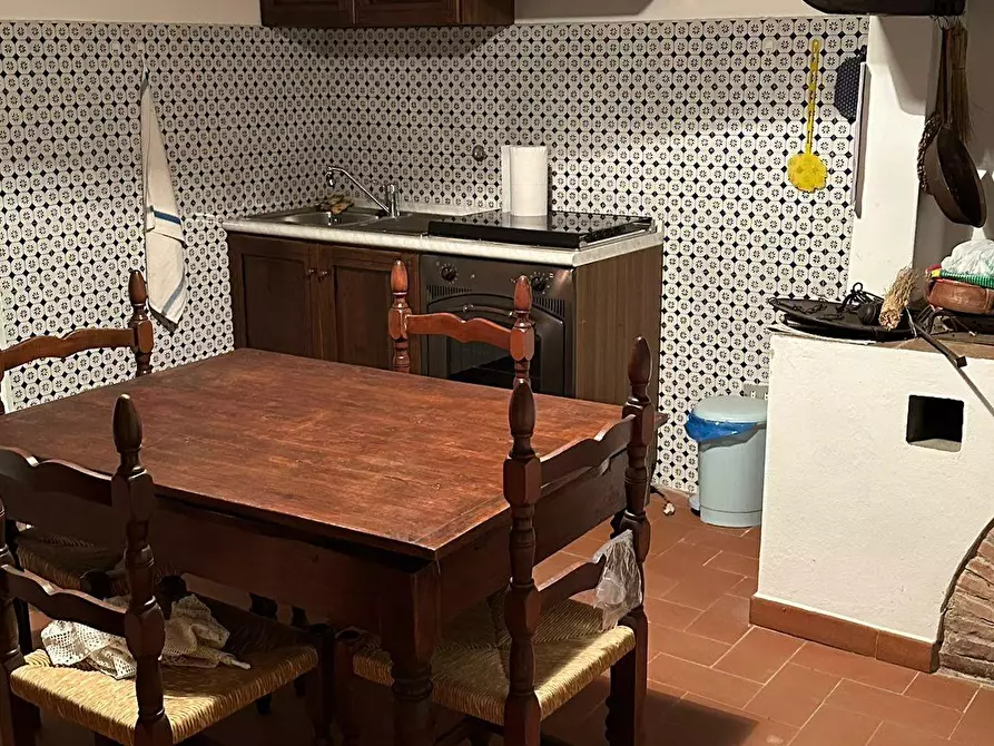 Immagine 16 di Casa colonica in vendita  a Capraia E Limite