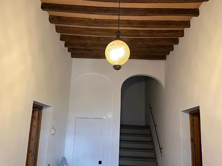 Immagine 15 di Casa colonica in vendita  a Capraia E Limite