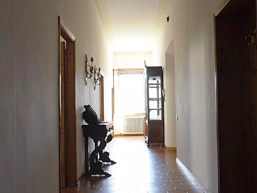 Immagine 20 di Appartamento in vendita  a Colle Di Val D'elsa