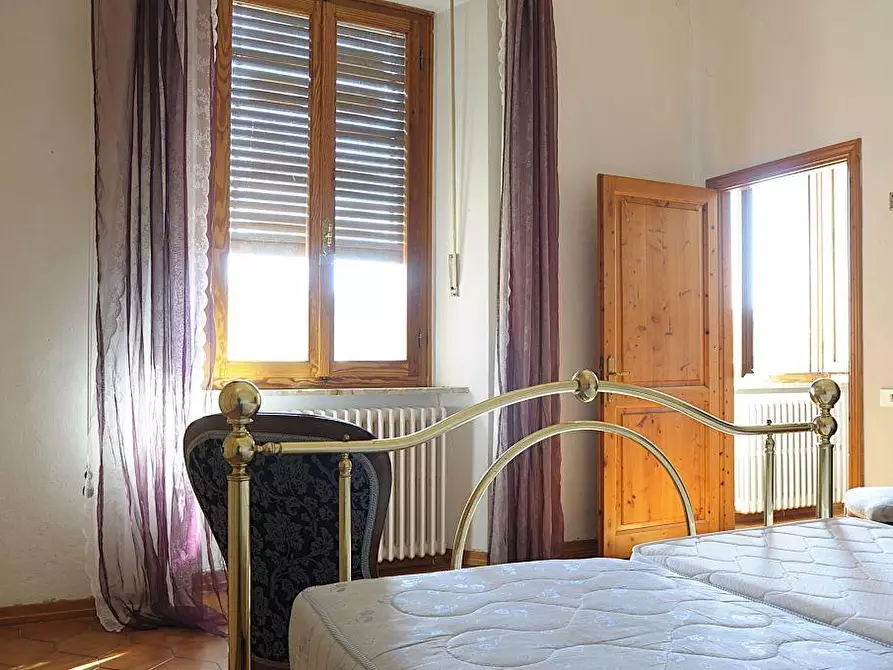 Immagine 8 di Appartamento in vendita  a Colle Di Val D'elsa