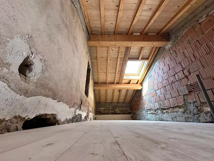 Immagine 13 di Villa in vendita  a Pisa