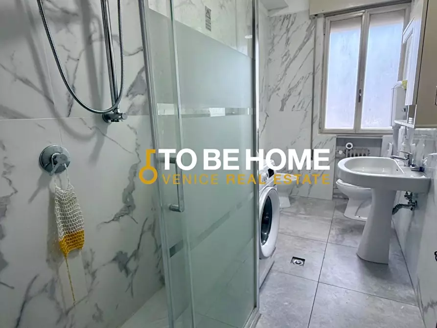 Immagine 19 di Appartamento in vendita  a Venezia