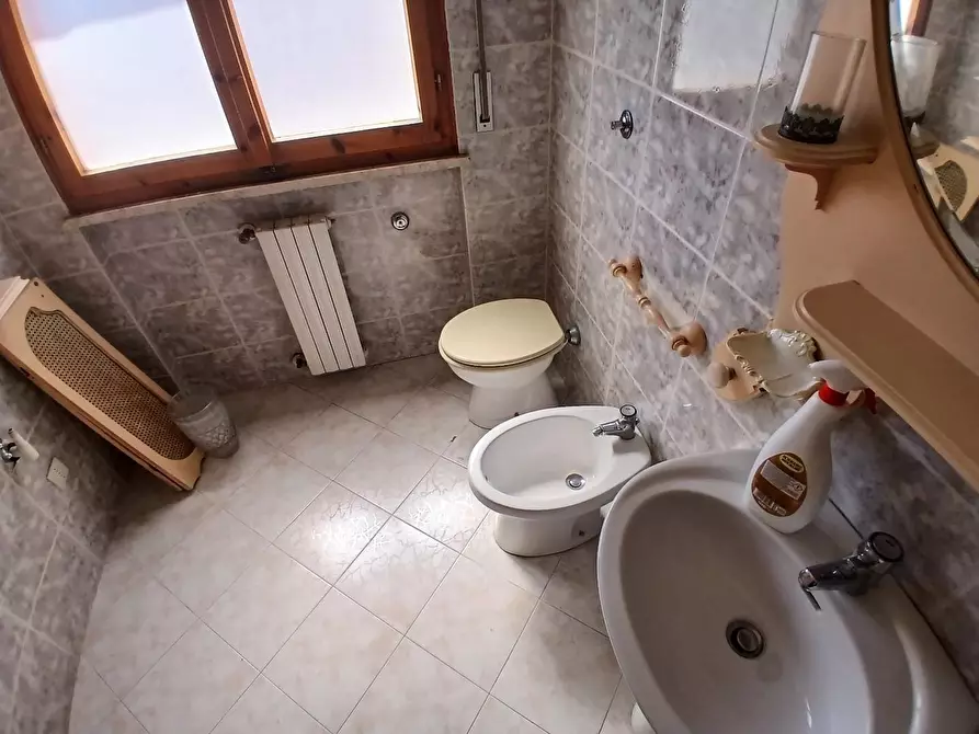 Immagine 28 di Appartamento in vendita  a Livorno