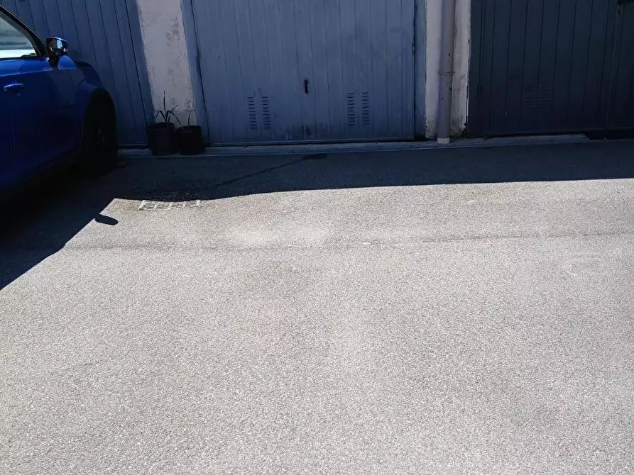 Immagine 30 di Appartamento in vendita  a Livorno