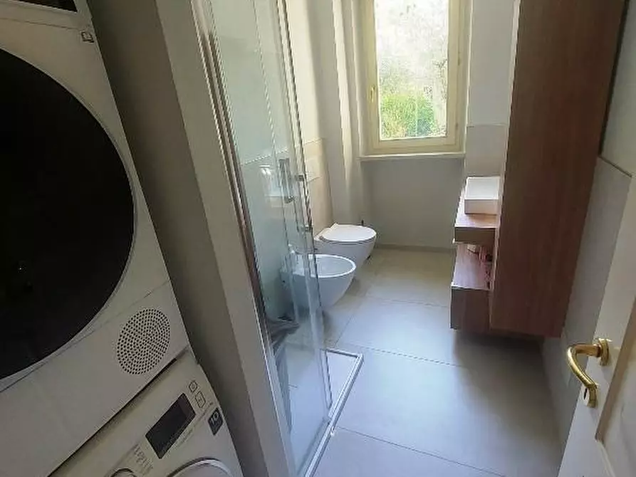 Immagine 15 di Appartamento in vendita  a Massa