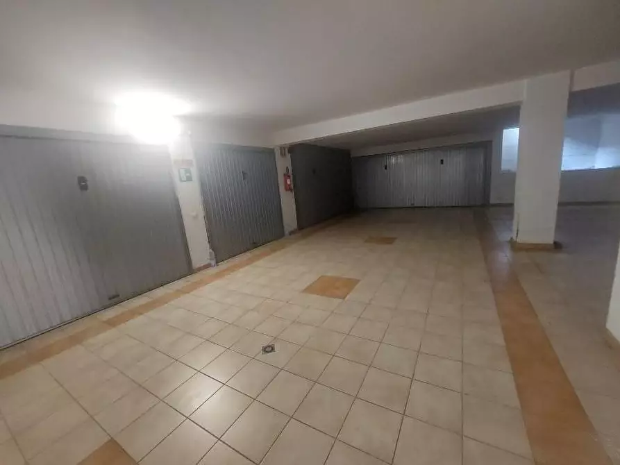 Immagine 19 di Appartamento in vendita  a Massa