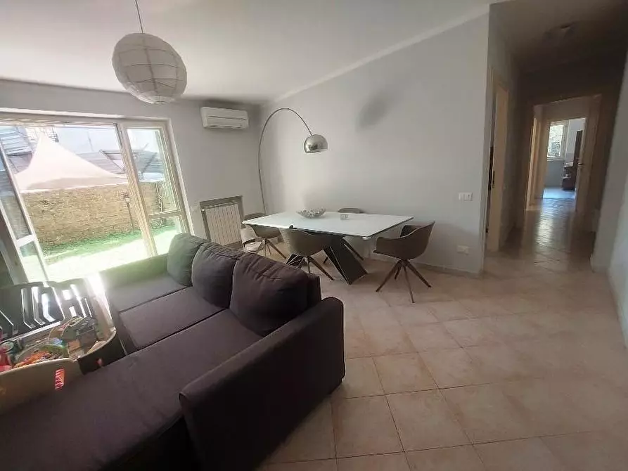 Immagine 5 di Appartamento in vendita  a Massa