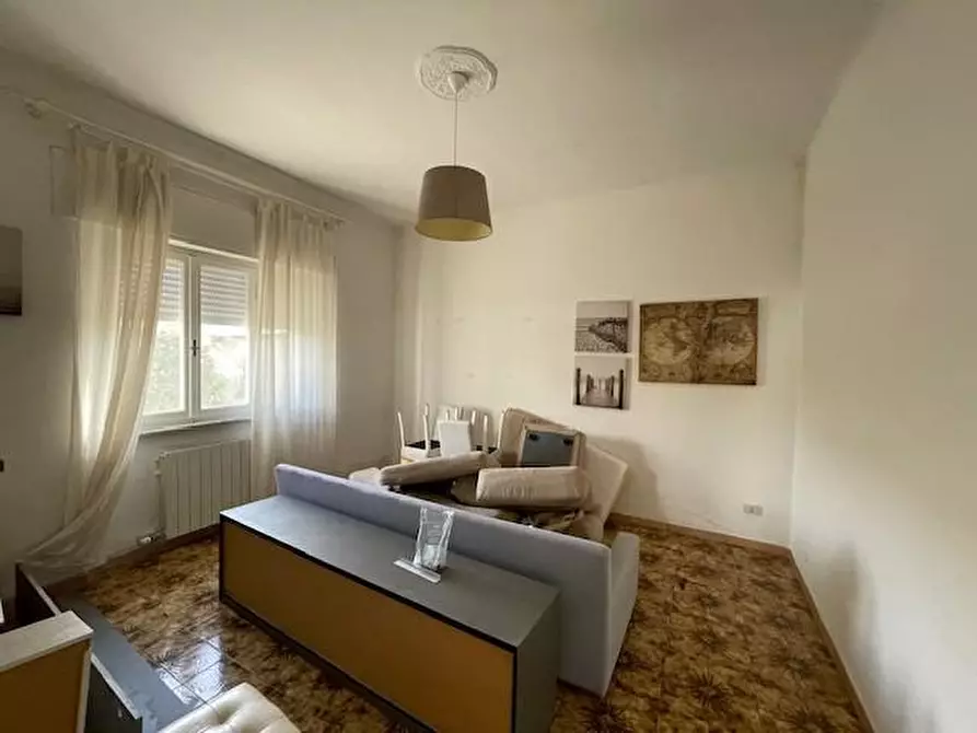 Immagine 4 di Villa in vendita  a Vecchiano