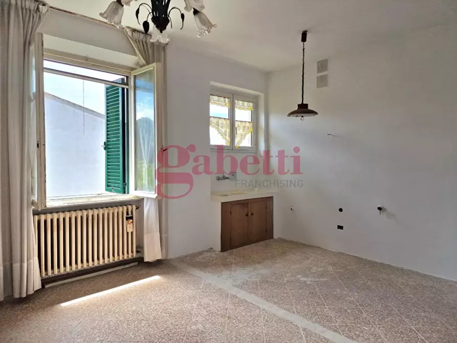 Immagine 12 di Appartamento in vendita  a Pisa