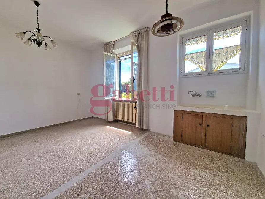 Immagine 2 di Appartamento in vendita  a Pisa