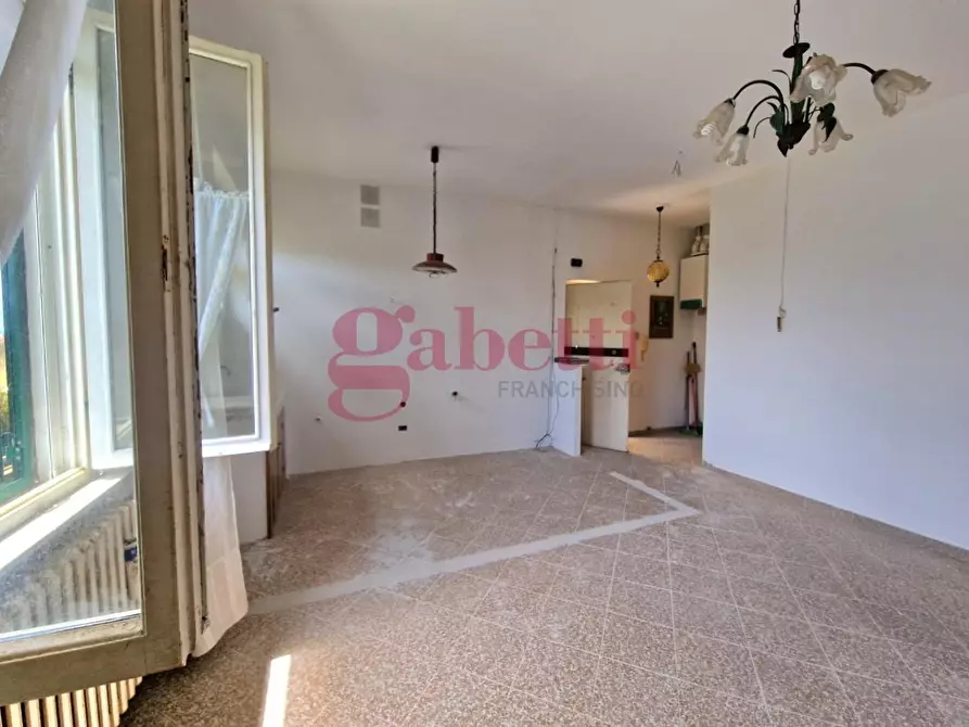 Immagine 22 di Appartamento in vendita  a Pisa