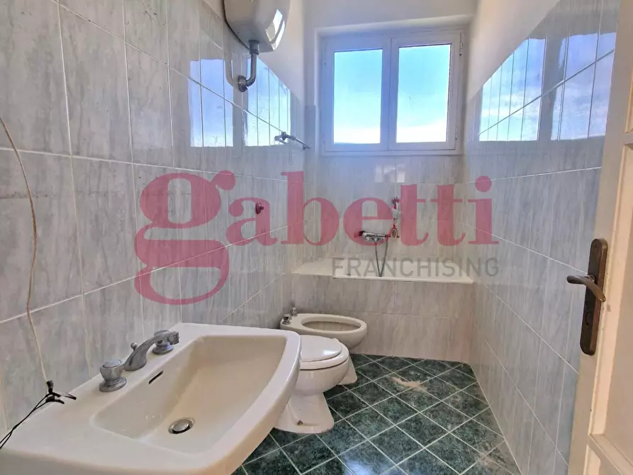 Immagine 23 di Appartamento in vendita  a Pisa