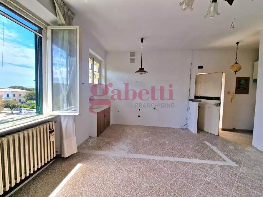 Immagine 16 di Appartamento in vendita  a Pisa