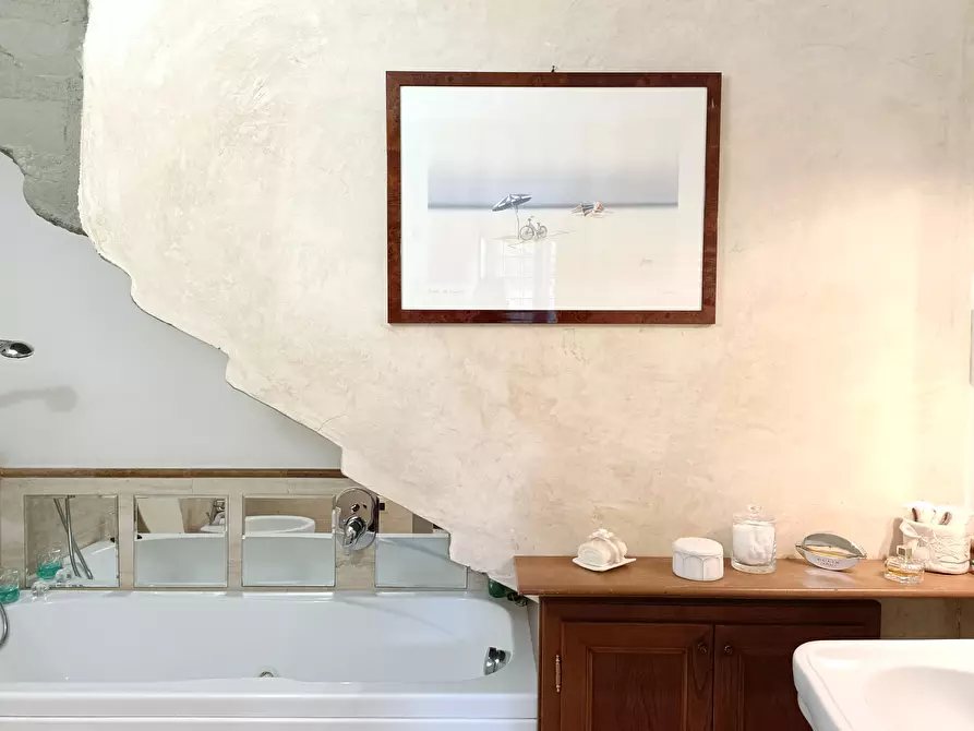 Immagine 18 di Rustico / casale in vendita  a Empoli