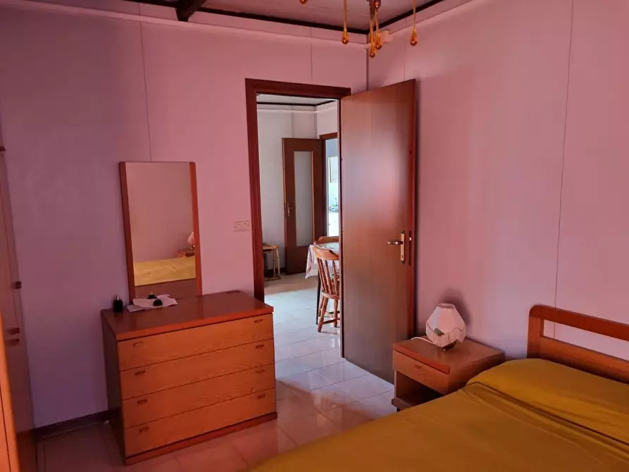 Immagine 19 di Casa indipendente in vendita  a Massa