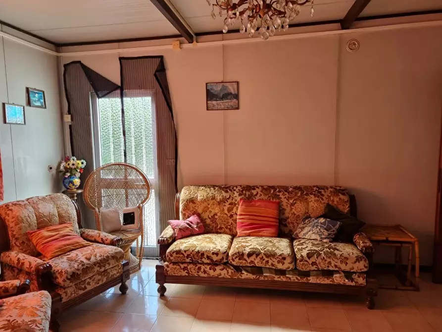 Immagine 13 di Casa indipendente in vendita  a Massa